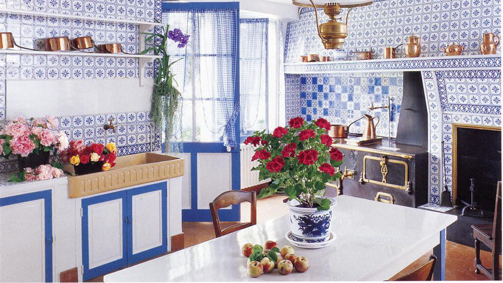 A streak of yellow, a square of blue: dining at Claude Monet's home